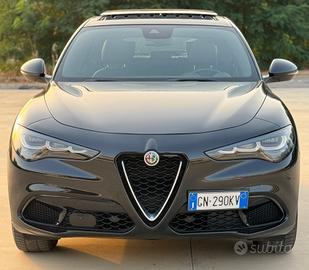 Alfa Romeo Stelvio 2.2 Turbodiesel 210 CV AT8 Q4 T