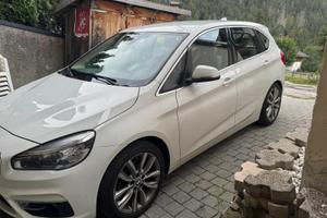BMW 218d X-Drive Luxury line