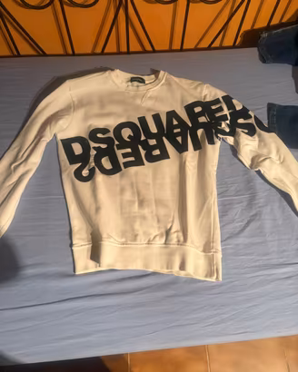 Completo Jeans e Maglia modello Dsquared2 S