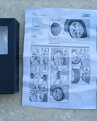 Set 4 Coprimozzo Audi Dinamici 4M8071006A
