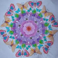 mandala colorato a mano 