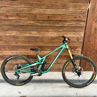 Commencal supreme dh v5
