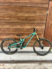 Commencal supreme dh v5