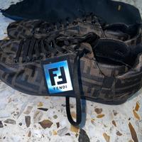 Scarpe Fendi originali anni 2000 strappo sul logo