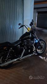 Harley Davidson 883 