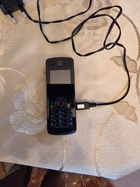 telefono Motorola W175 