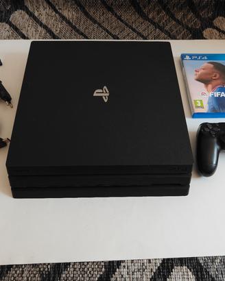 PS4 pro + gioco + controller 