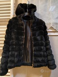 Pelliccia ecologica nera tg 42 con cappuccio 