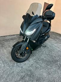 Yamaha x max 400 tech max