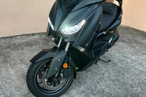 Yamaha x max 400 tech max