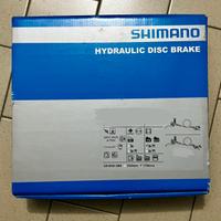 Kit freni Shimano BR‑MT420 anteriore + posteriore