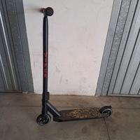 Monopattino  VIPER Freestyle per ragazzi e adulti.