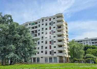 4 LOCALI A GARBAGNATE MILANESE