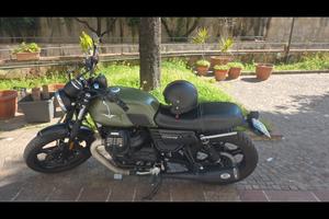 Moto Guzzi v7 stone III 