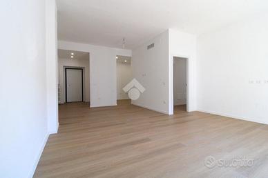4 LOCALI A PESCARA