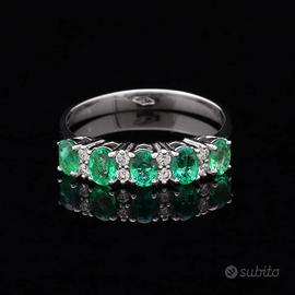 ANELLO VERETTA IN ORO 18 KT BRILLANTI E SMERALDI