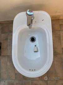 Bidet bianco