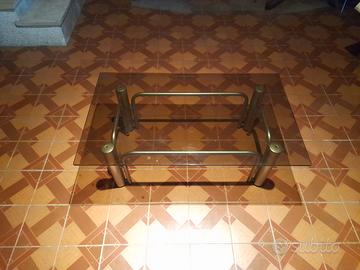 Tavolino da salotto in vetro fumé e metallo design