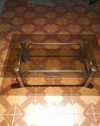 Tavolino da salotto in vetro fumé e metallo design