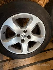Set pneumatici + cerchi per Peugeot Ranch