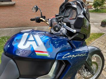 Moto Aprilia 1000 Capo Nord