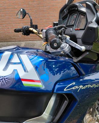 Moto Aprilia 1000 Capo Nord