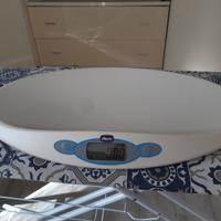 bilancia neonato per pesare il bambino