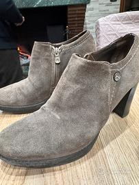 stivaletti con tacco nerogiardini