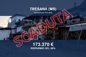 Immobile in asta di 2704 m² con più di 5 locali a 