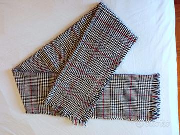 Sciarpa a quadri pieghevole