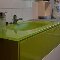 Bagno in vetro verde