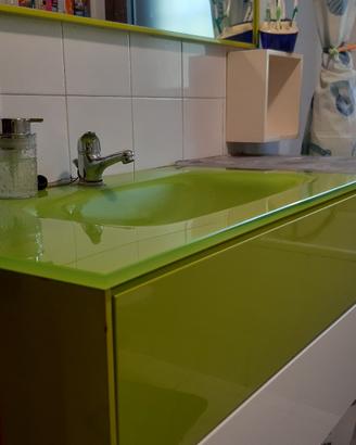 Bagno in vetro verde