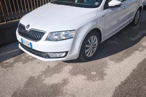 Skoda Octavia 3 Elegance 1.6 TDI Cambio Automatico
