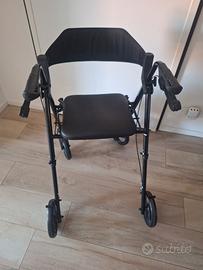 deambulatore con seduta pieghevole 