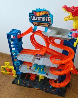 Hot Wheels City Mega Garage