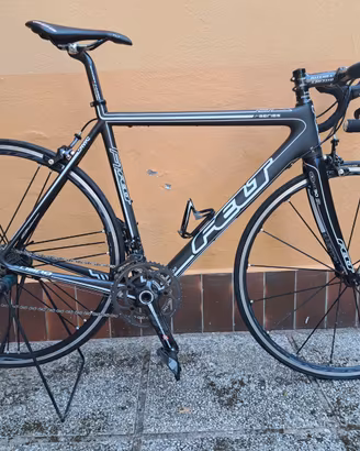 Felt F1 Carbon Top Gam. Grup. Camp. SR11v Ruote SU