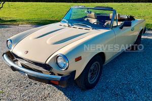 Fiat 124 Spider 2000 i.e. (1980) — Avorio • Intern