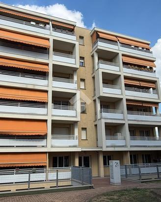 2 LOCALI A PARMA