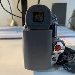Telecamera Canon MV700