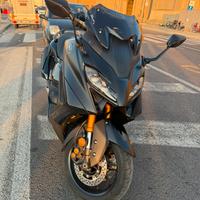 Yamaha Tmax 560 Tech max perfetto