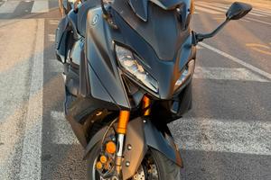 Yamaha Tmax 560 Tech max perfetto