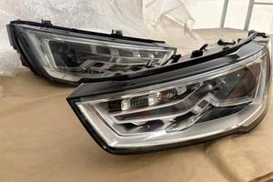 AUDI A1 Fari/Fanali Coppia SX/DX Bi Xenon Led