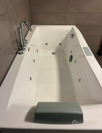 Vasca idromassaggio Jacuzzi 170×80 cm