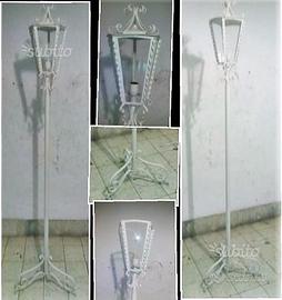 Lampione in ferro forgiato e battuto a mano