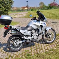 Honda transalp 650 