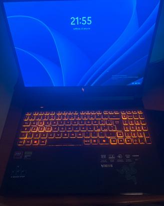 Laptop predator Nitro V16