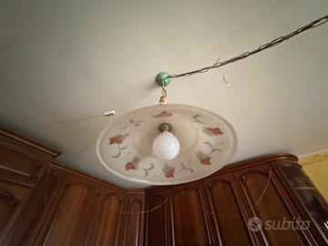 Lampadario a sospensione decorato in vetro