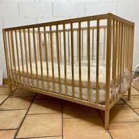 Lettino bambino con sponde