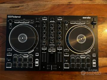 Roland DJ-202 DJ controller