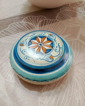 Portaoggetti in ceramica 